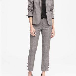 NWOT! Banana Republic Avery Button Hem Ankle Pant